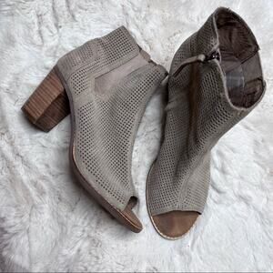 Toms Majorca Diamond Suede Peep Toe Heeled Sandal Taupe Size 9
